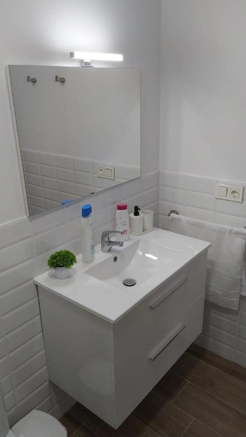 Apartamentos Marmoles Centro Malaga Luaran gambar
