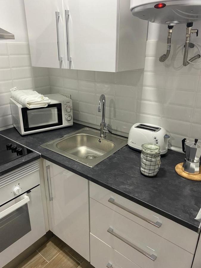 Apartamentos Marmoles Centro Malaga Luaran gambar