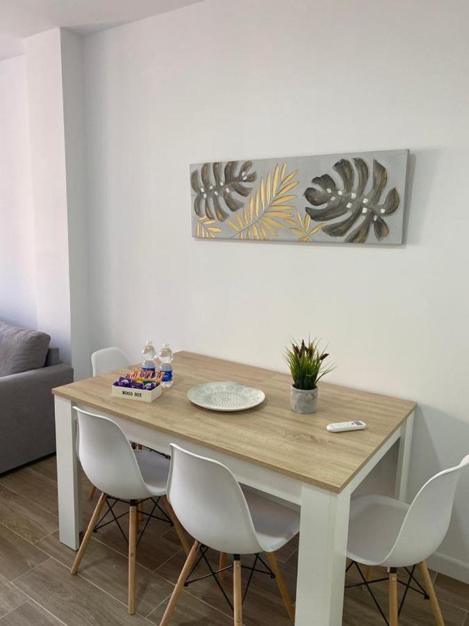 Apartamentos Marmoles Centro Malaga Luaran gambar