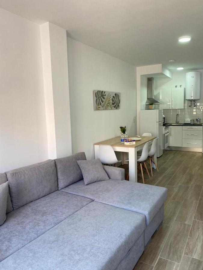 Apartamentos Marmoles Centro Malaga Luaran gambar